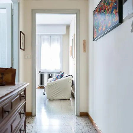 A Pochi Passi Dal Centro E Dall'ospedale Di Apartamento *